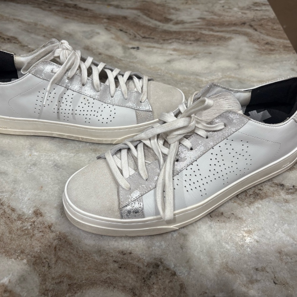 P448 Sneakers size 41